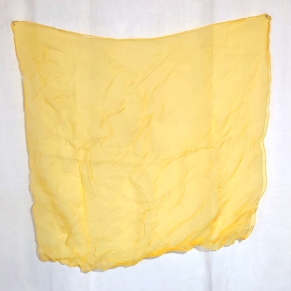 Vintage Yellow Silk Square Scarf Handkerchief Hanky Rolled Edge - Picture 2 of 2
